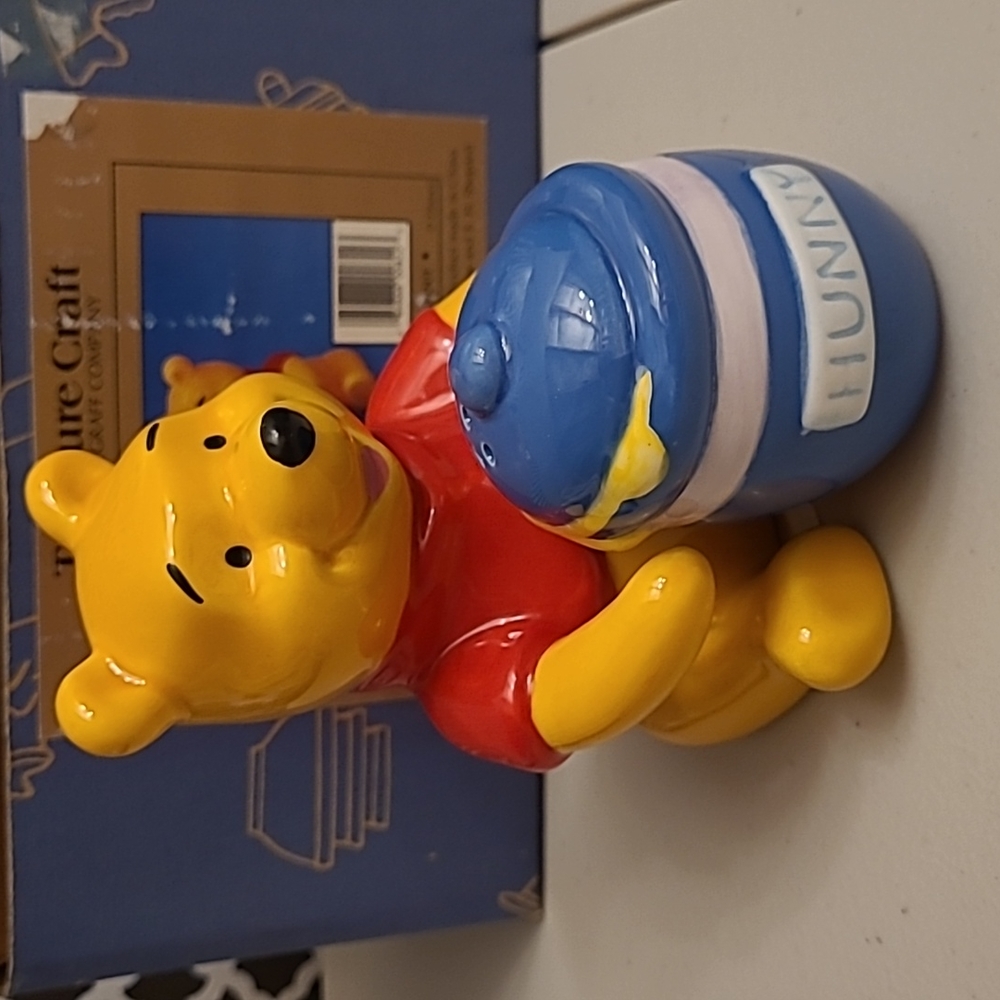 Vintage Winnie the Pooh Treasure Craft Salt & Pepper Set, New in Box
